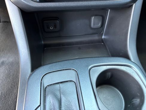 Used 2019 Chevrolet Colorado W/T w/ WT Convenience Package RWD image 21