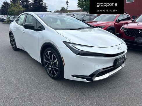 Used 2024 Toyota Prius Prime FWD image 1