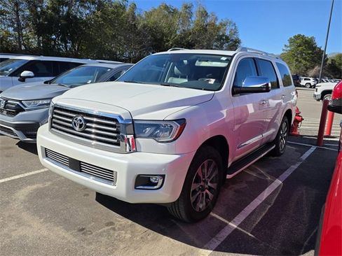 Used 2021 Toyota Sequoia Limited image 14