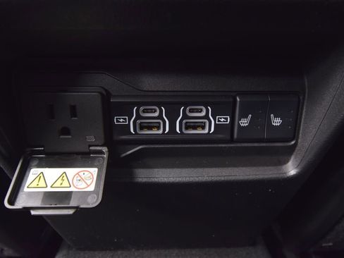 New 2025 Jeep Grand Cherokee Limited w/ Black Appearance Package AWD/4WD image 39