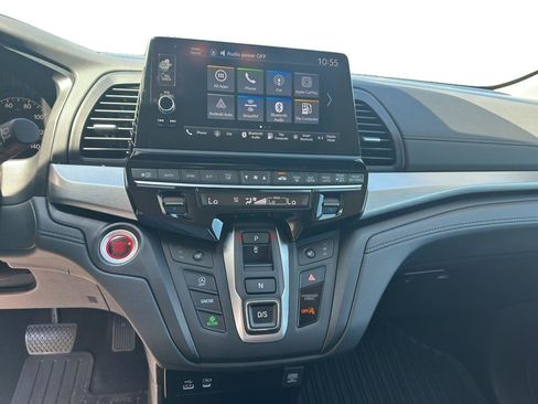 Used 2025 Honda Odyssey EX-L image 4