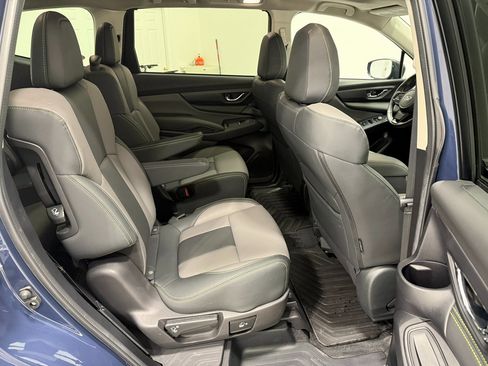 Used 2025 Subaru Ascent Onyx Edition image 31