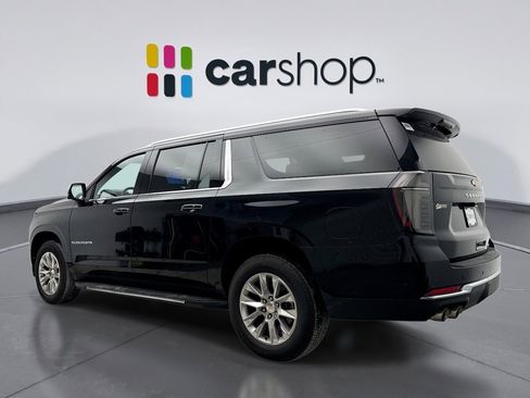 Used 2025 Chevrolet Suburban Premier image 3