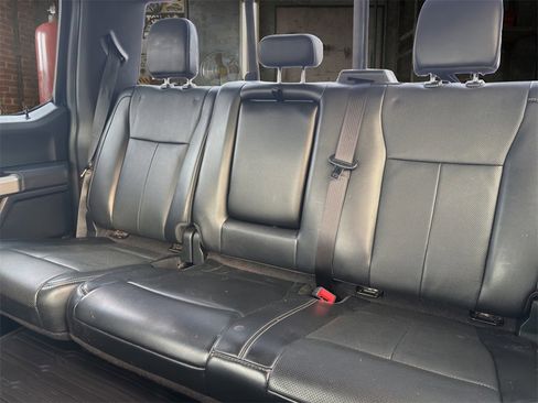 Used 2018 Ford F150 Lariat w/ Equipment Group 502A Luxury image 12