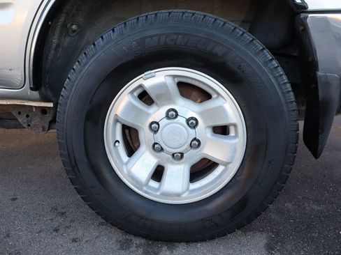 Used 2000 Toyota 4Runner SR5 image 39