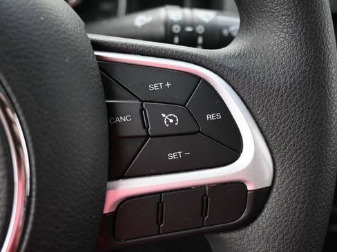 Used 2018 Jeep Renegade Sport w/ Power & Air Group AWD/4WD image 16