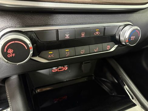 Used 2023 Nissan Altima 2.5 SV FWD image 30