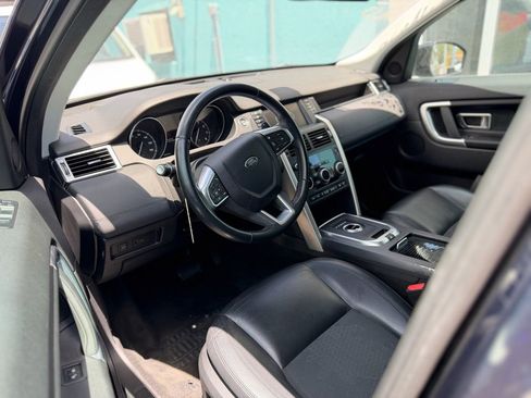 Used 2017 Land Rover Discovery Sport SE AWD/4WD image 23