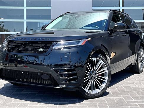 Certified 2025 Land Rover Range Rover Velar Dynamic SE AWD/4WD image 1