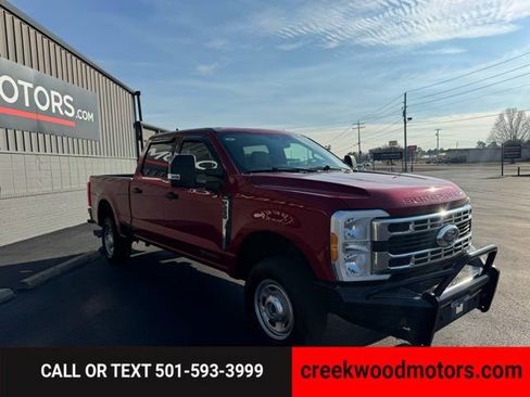 Used 2023 Ford F250 XLT w/ FX4 Off-Road Package image 2