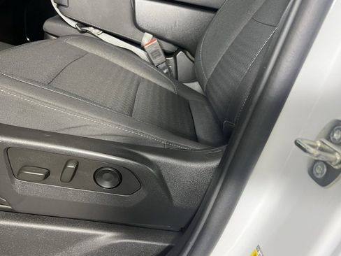 Used 2023 GMC Sierra 1500 SLE image 25