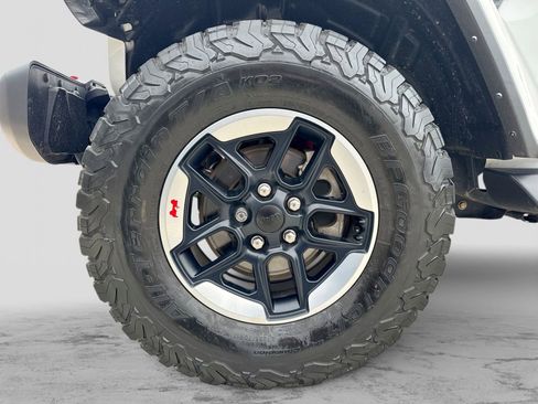 Used 2021 Jeep Wrangler Unlimited Rubicon w/ Uconnect 4C Nav & Sound Group image 14