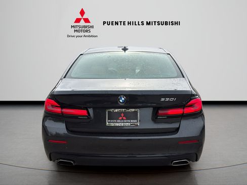 Used 2022 BMW 530i w/ Premium Package RWD image 6