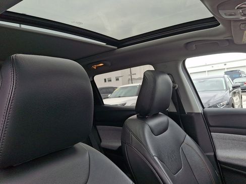 Used 2022 Jeep Compass Latitude w/ Sun and Sound Group image 13