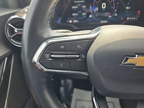Used 2025 Chevrolet Equinox LT FWD image 17