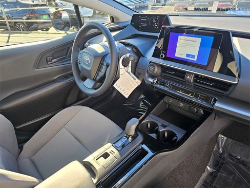 New 2026 Toyota Prius LE image 10