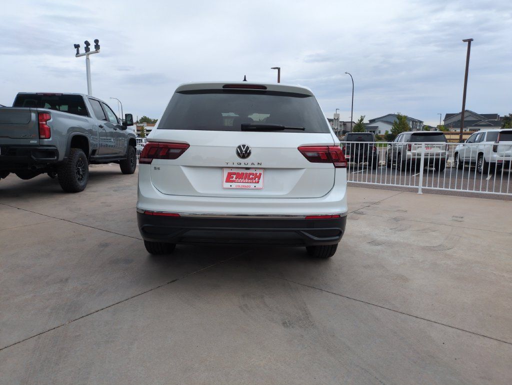 Used 2023 Volkswagen Tiguan SE FWD image 4