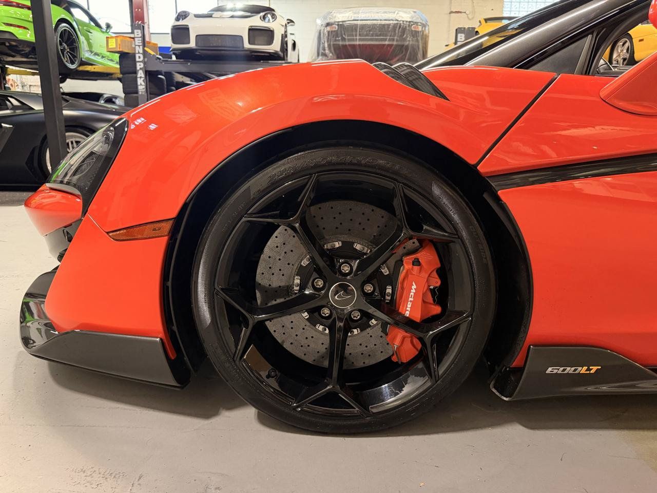 Used 2020 McLaren 600LT Spider RWD image 14
