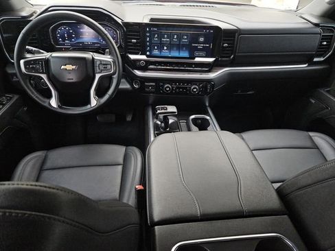 Used 2025 Chevrolet Silverado 1500 LTZ w/ LTZ Convenience Package II AWD/4WD image 6