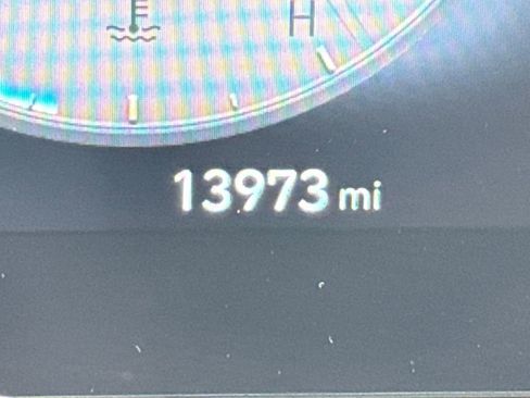 Used 2024 Hyundai Elantra SEL w/ Convenience Package image 20