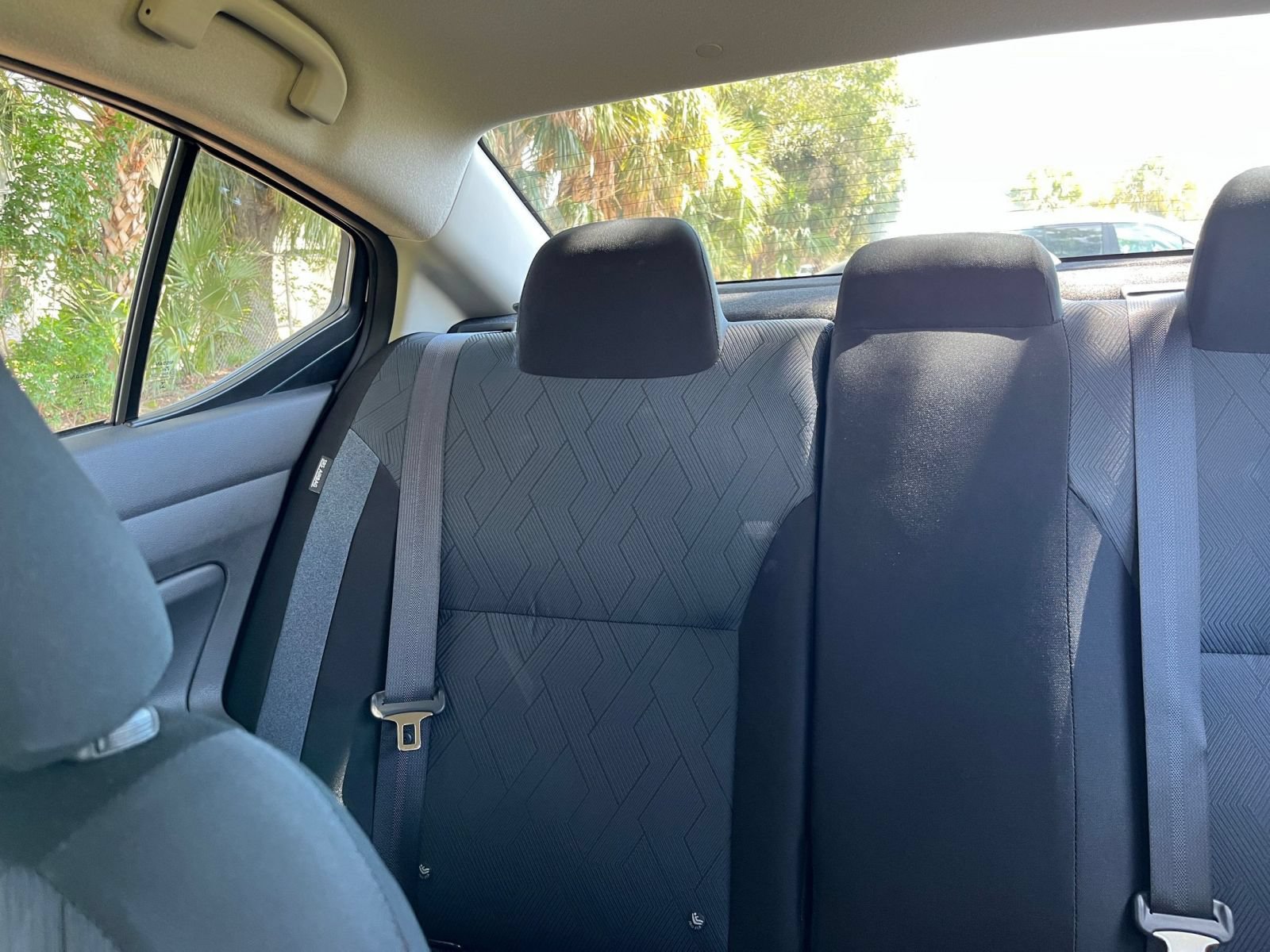 Used 2025 Nissan Versa SV FWD image 36