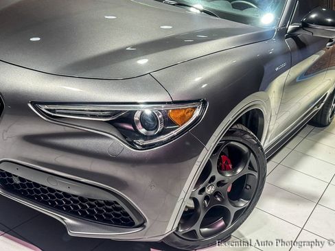 Used 2023 Alfa Romeo Stelvio Veloce image 8