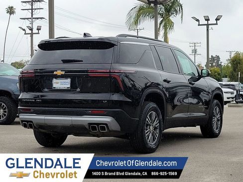 Certified 2024 Chevrolet Traverse LT AWD/4WD image 12