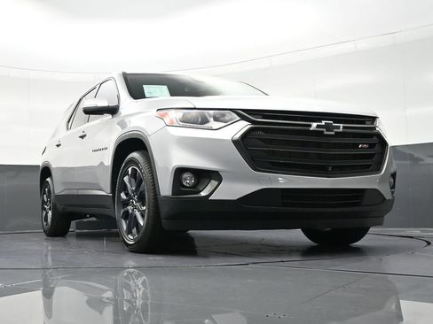 Used 2021 Chevrolet Traverse RS image 31