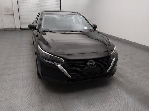 Used 2025 Nissan Sentra SV FWD image 14