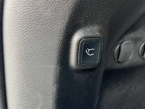 Used 2022 Jeep Cherokee Latitude Lux FWD image 19