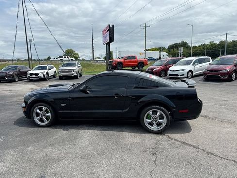 Used 2007 Ford Mustang GT RWD image 3