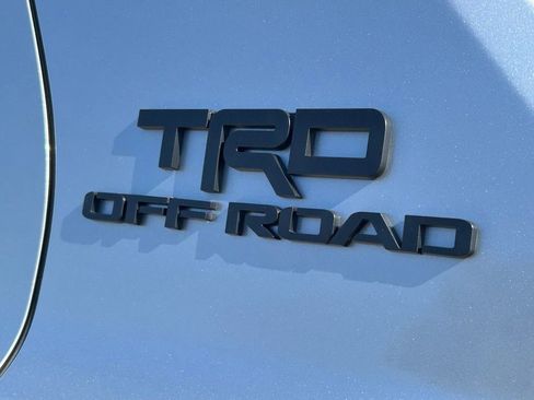 Used 2025 Toyota 4Runner TRD Off-Road Premium AWD/4WD image 16