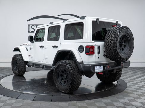 Used 2019 Jeep Wrangler Unlimited Rubicon w/ Dual Top Group AWD/4WD image 7