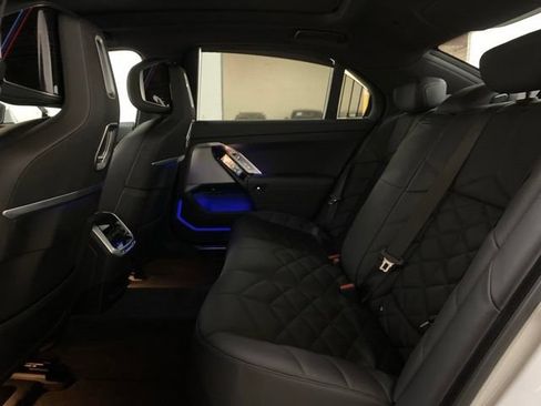 Used 2026 BMW 740i RWD image 22