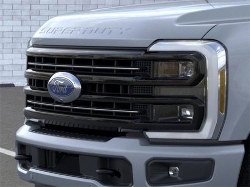 New 2025 Ford F250 Platinum image 17