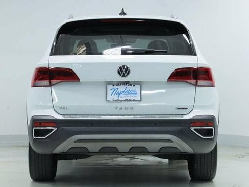 Used 2023 Volkswagen Taos SEL AWD/4WD image 6