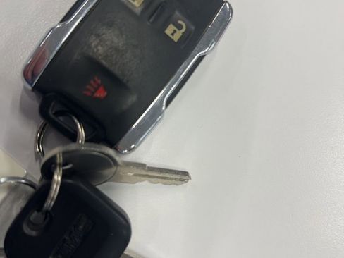 Used 2018 GMC Canyon Denali image 15