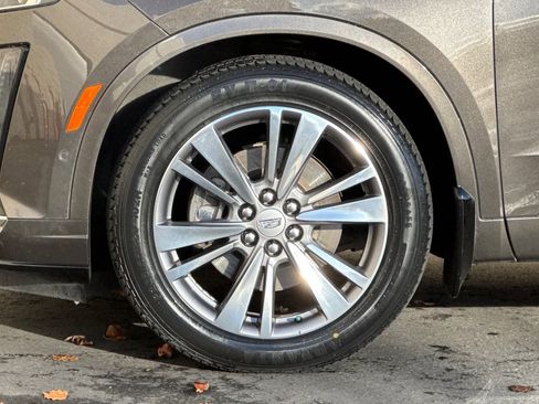 Used 2020 Cadillac XT6 Premium Luxury w/ Platinum Package image 37