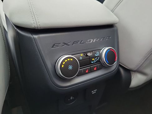 New 2026 Ford Explorer Platinum w/ LUX Leather Package image 25