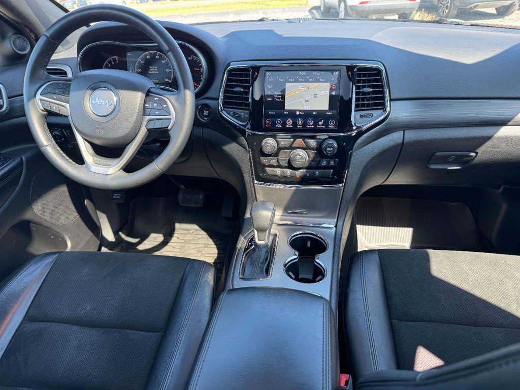Used 2019 Jeep Grand Cherokee Altitude AWD/4WD image 11