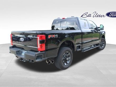 Certified 2023 Ford F250 Lariat w/ Sport Appearance Package image 5