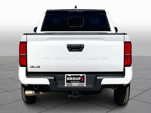 Used 2024 Toyota Tacoma SR5 image 5