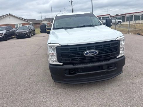 Used 2025 Ford F350 XL AWD/4WD image 4