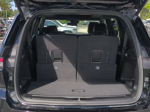 New 2025 Jeep Grand Cherokee L Limited w/ Luxury Tech Group II image 13