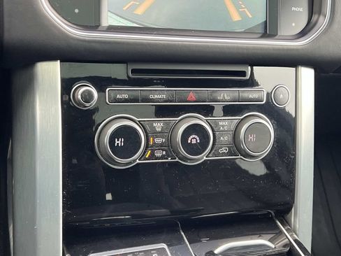Used 2015 Land Rover Range Rover Supercharged AWD/4WD image 31