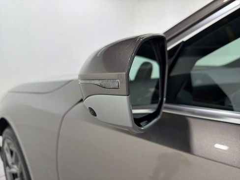 Used 2026 BMW 530i xDrive image 9