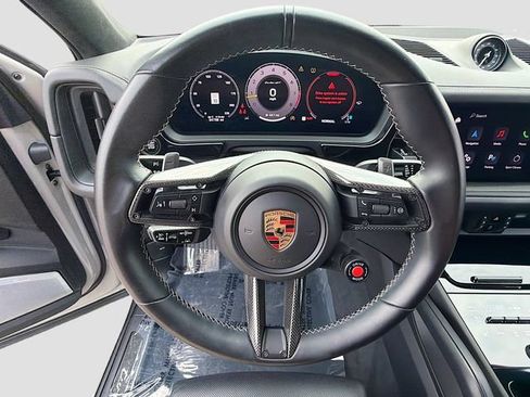 Used 2024 Porsche Cayenne Turbo GT AWD/4WD image 39