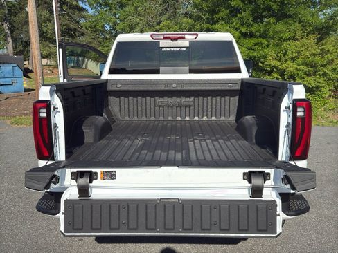New 2026 GMC Sierra 2500 Denali w/ Technology Package AWD/4WD image 21