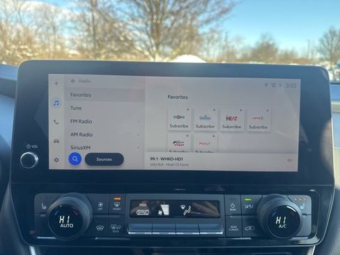 Used 2025 Toyota Grand Highlander XLE image 21