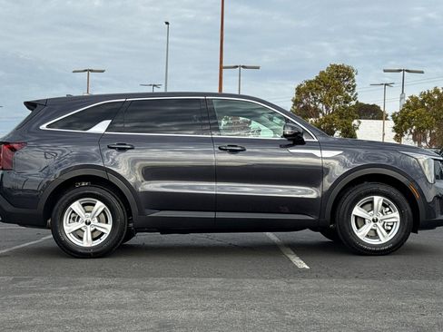 New 2026 Kia Sorento LX image 3